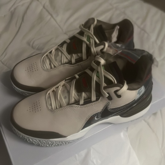 Lebron NXXT Gen AMPD x Fade basketball shoes size 8.5 - Picture 2 of 5